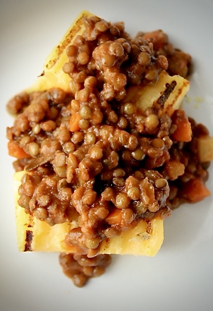 polenta e ragù di lenticchie